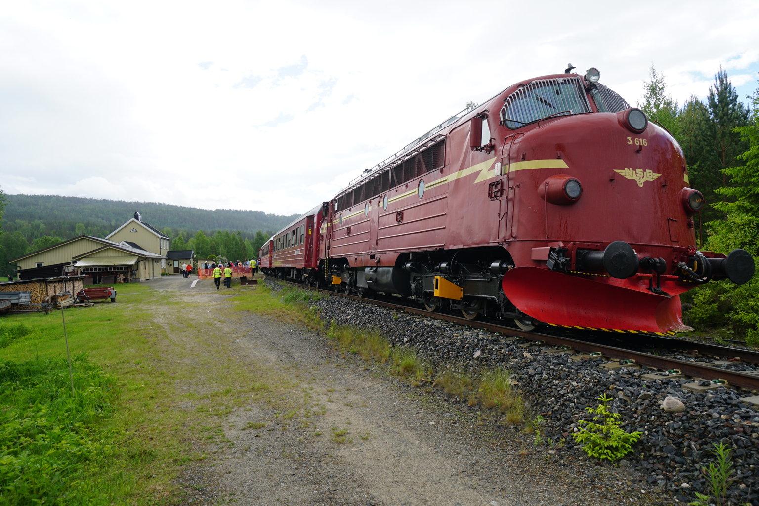 DS606734x